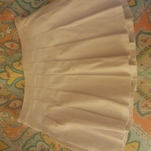 White PLEATED skirt